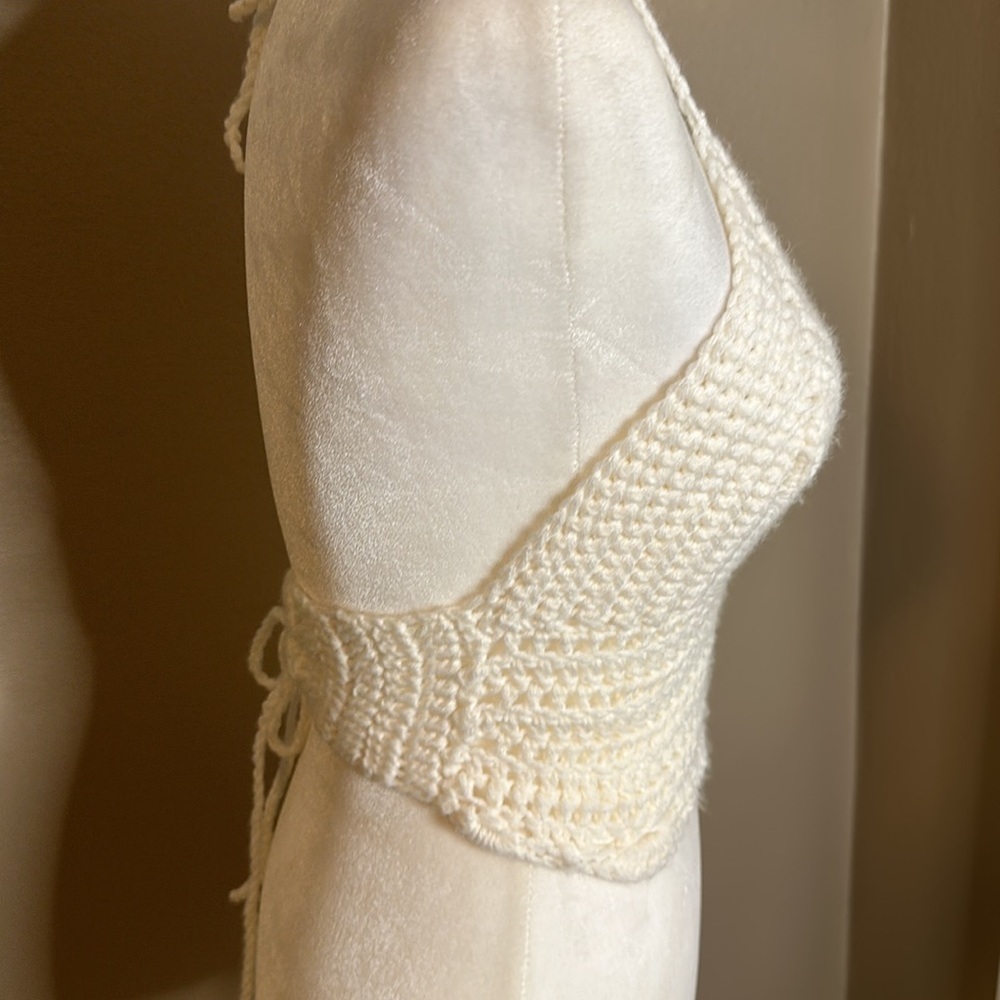 HAND CRAFTED Cropped Top Crochet Festival Top - Picture 3 of 4